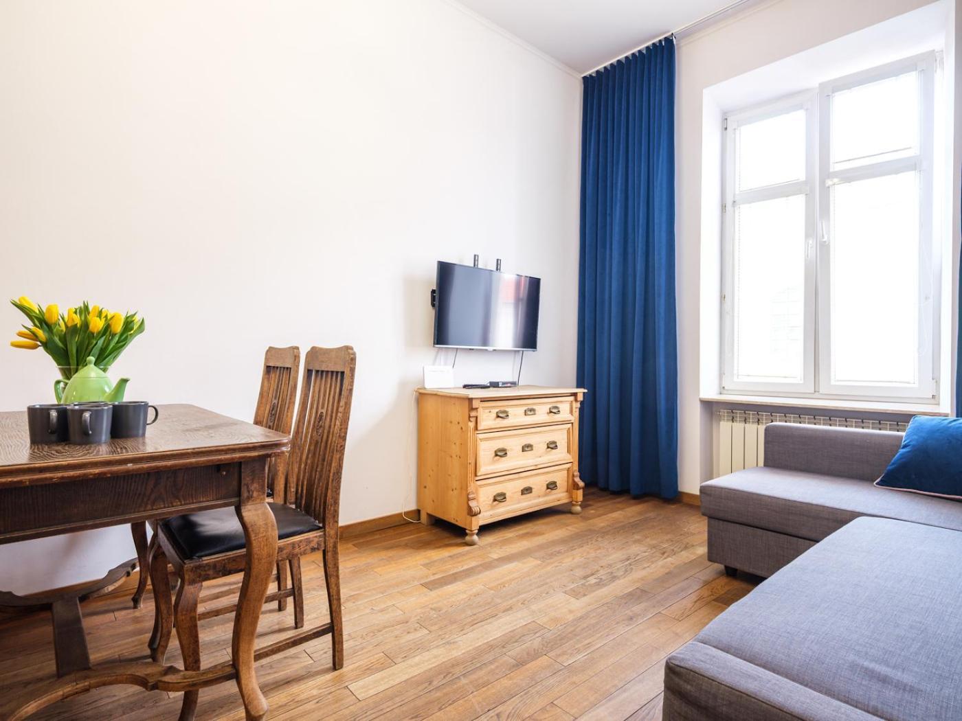 Tyzenhauz Apartments Krowoderska Street Cracóvia Exterior foto